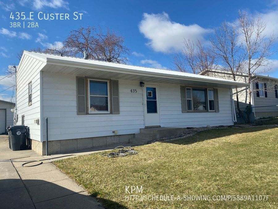 3 BED 1.5 BATH SINGLE GARAGE NORTH House Rental in Rapid City