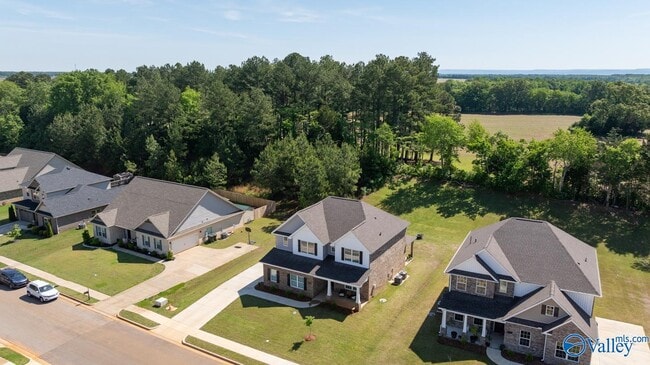 Building Photo - 123 Ivy Vine Dr