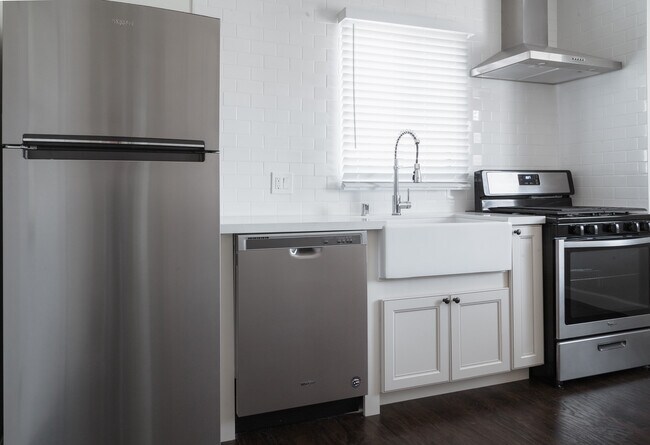 open kitchen - 2055 E 3rd St