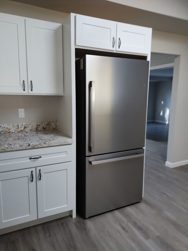 Foto del edificio - 3231 E Cloudcrest Ln