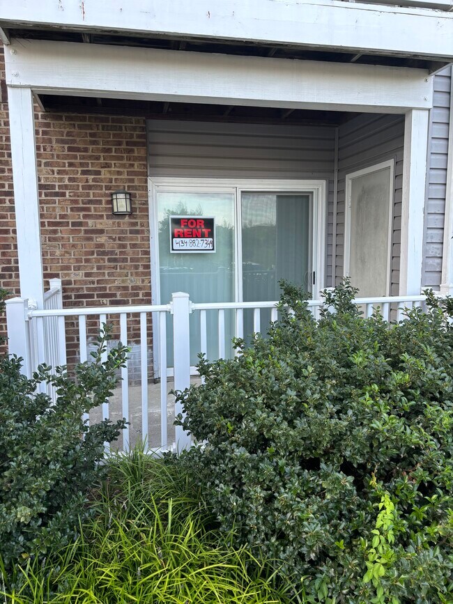 Foto del edificio - 1207 University Ter