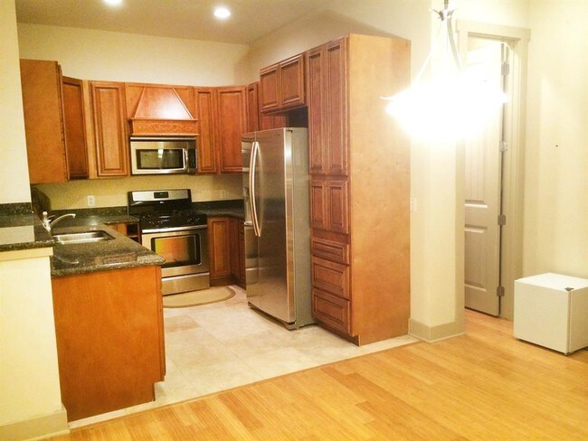 Foto del edificio - 1803 E 18th St