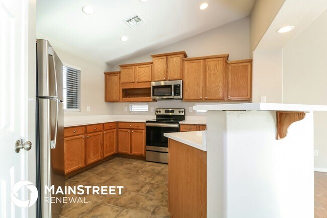 Foto del edificio - 2374 S 155th Ln