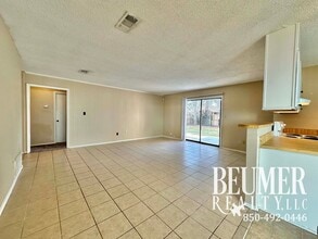 Building Photo - 4219 Baywoods Dr