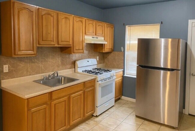 Foto del edificio - 3 Bedroom Home in Point Breeze
