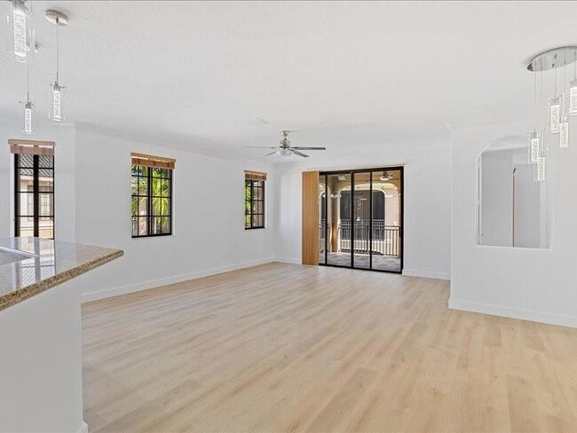 Building Photo - 2798 Center Ct Dr