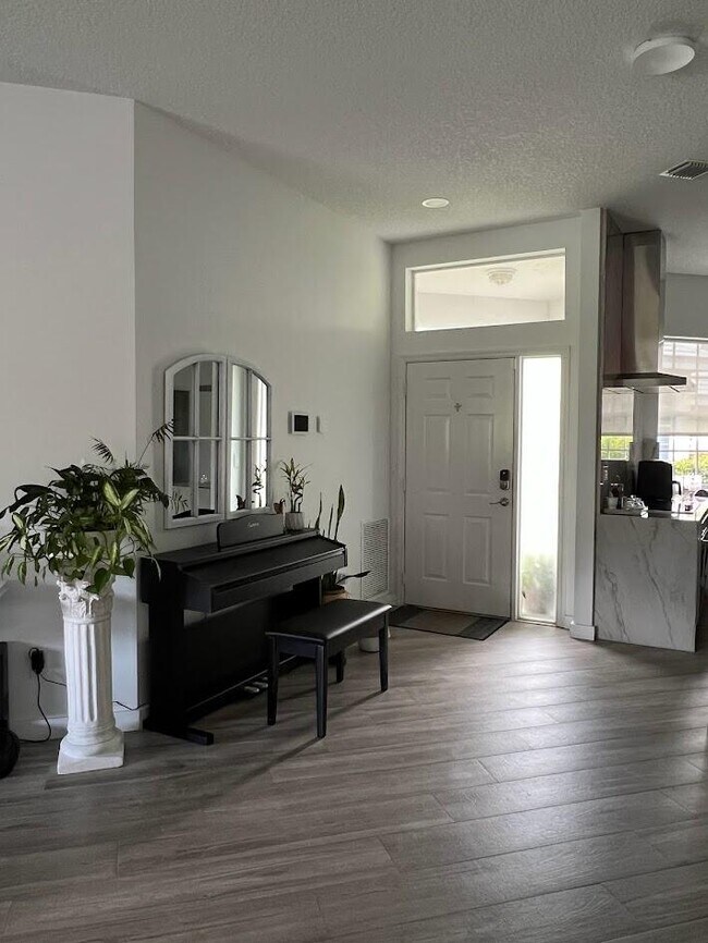 Foto del edificio - 2591 Country Golf Dr