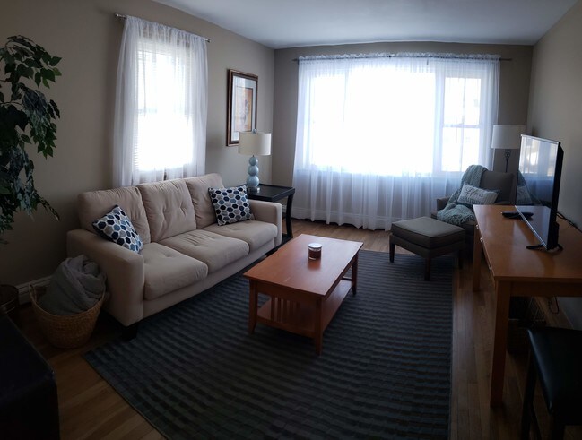Sala de estar - 91 S Hall St
