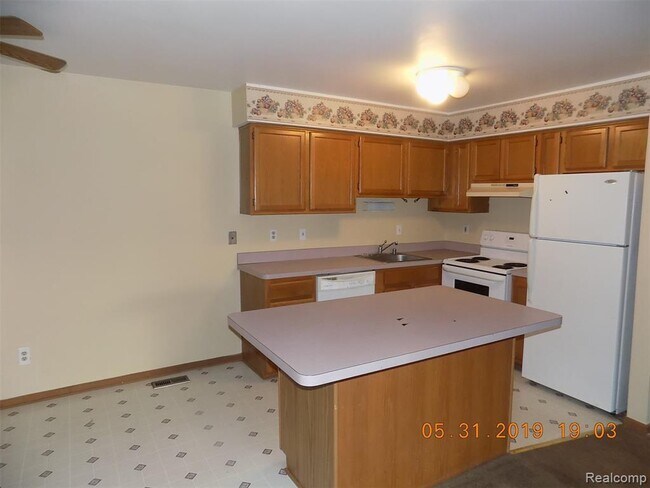 Foto del edificio - 15246 Ashley Ct