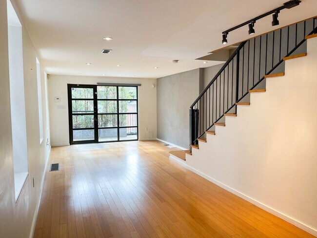 Foto del edificio - Beautiful 2-Bedroom Apartment in Rittenhou...