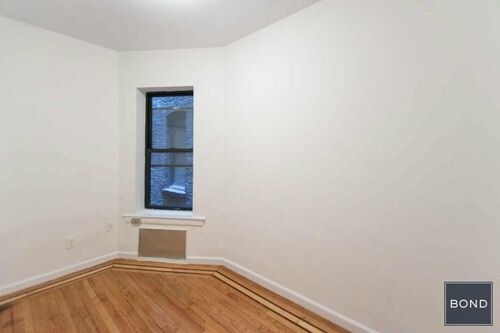 Building Photo - 443 W 51st St