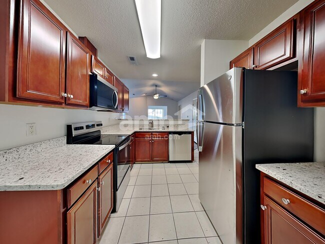 Foto del edificio - 101 Charlotte Ct