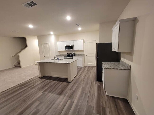 Foto del edificio - 6085 Majestic Crk Trl