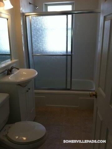 Building Photo - 26 Adrian St