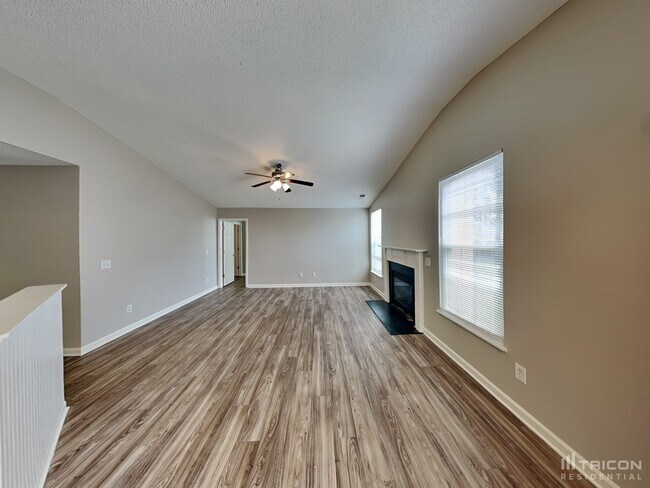 Building Photo - 149 Fox Grove Cir