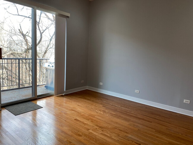 Building Photo - 14 S Leavitt St