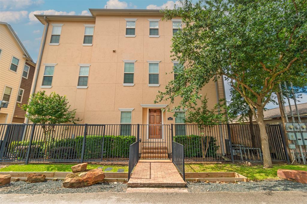 Foto principal - 4111 Allen St