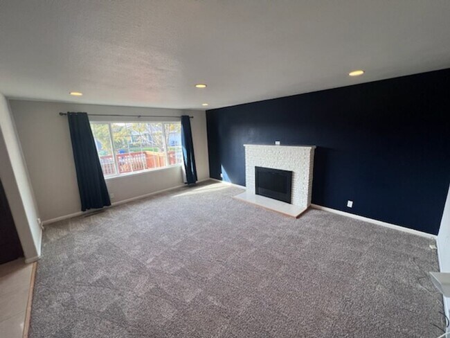 Building Photo - Nor Cal Realty, Inc - Coming soon - 3 bedr...