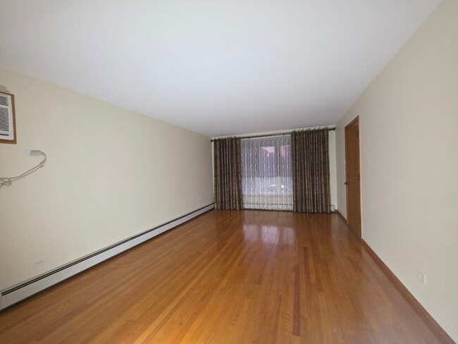 Foto del edificio - 7913 Nordica Ave