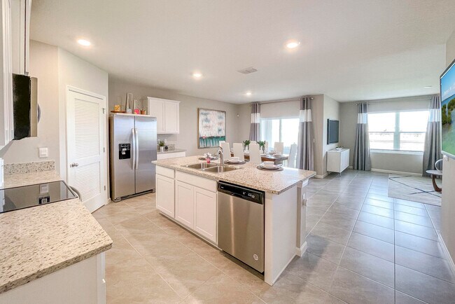 Building Photo - 9767 Triton Way