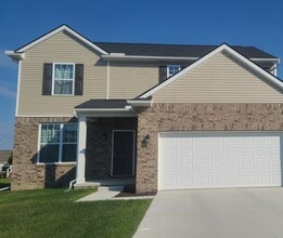 Building Photo - 51387 Splendor Dr