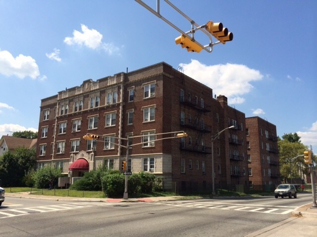 Building Photo - 49 S Clinton St