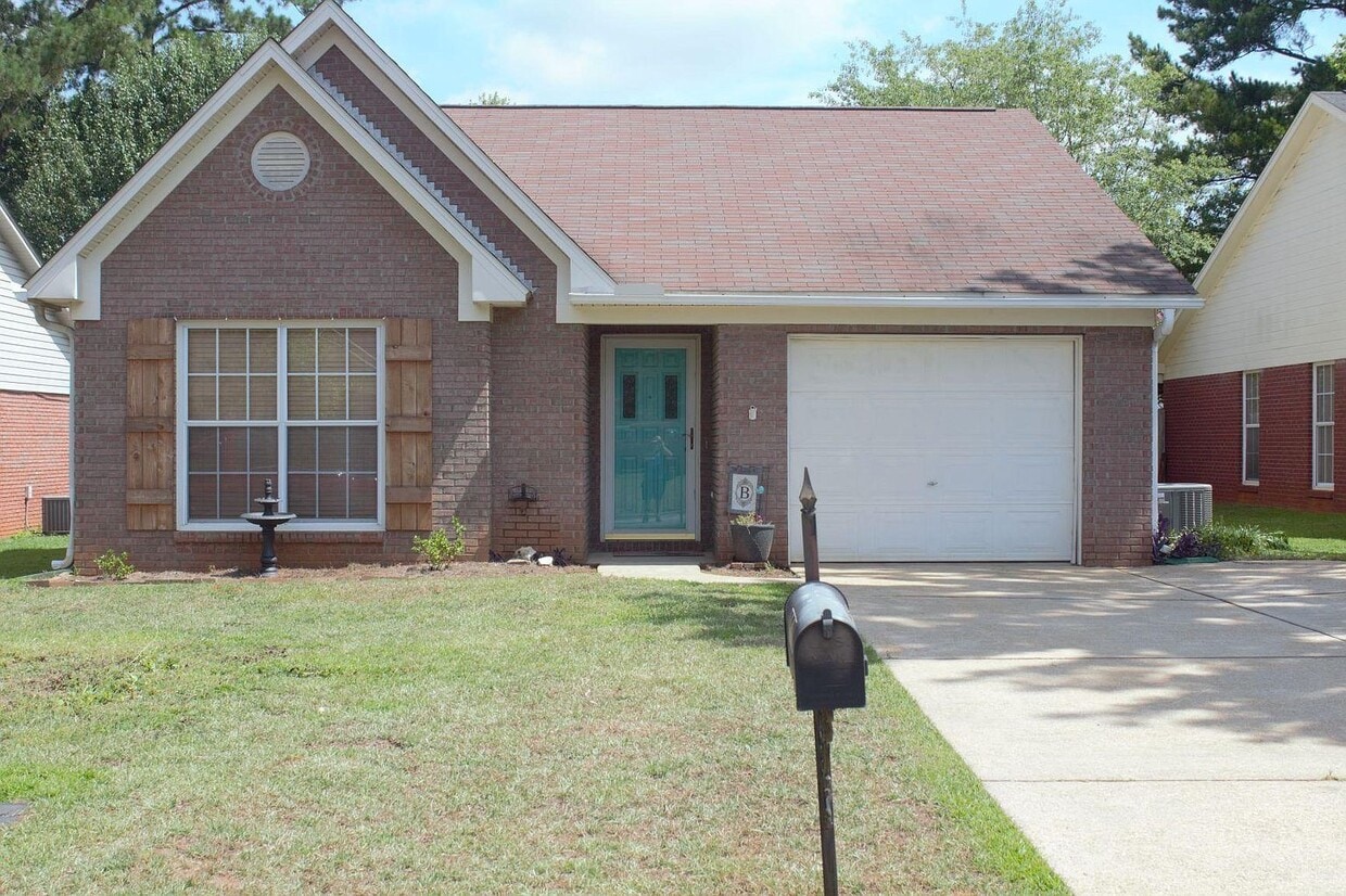 600 W Roxbury Rd, Dothan, AL 36305 House Rental in Dothan, AL