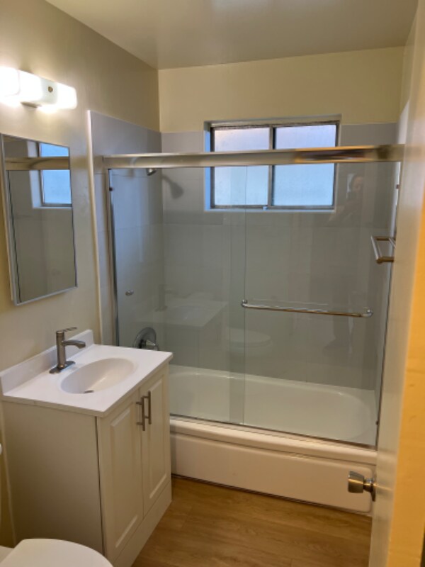 Foto del edificio - 1618 W 219th St