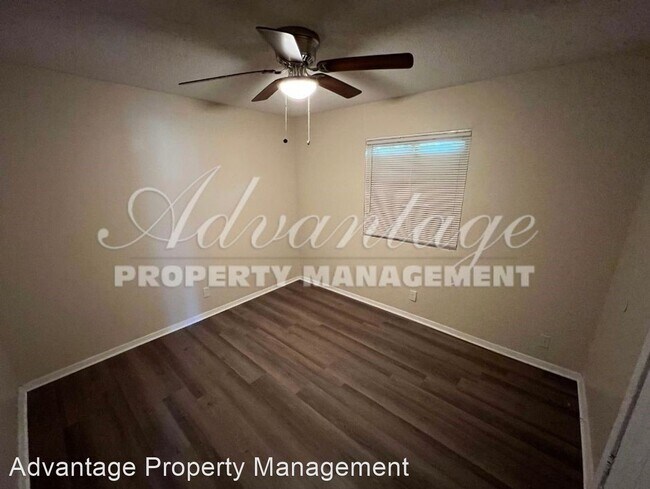 Foto del edificio - 3 br, 1.5 bath House - 842 Alida Ave.