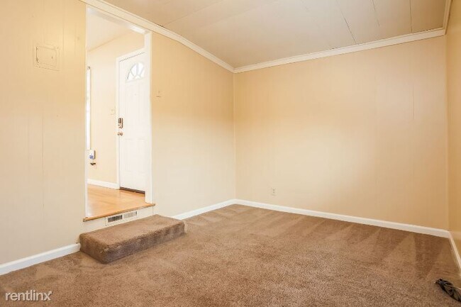 Building Photo - 2 br, 1 bath House - 206 William Reed Dr