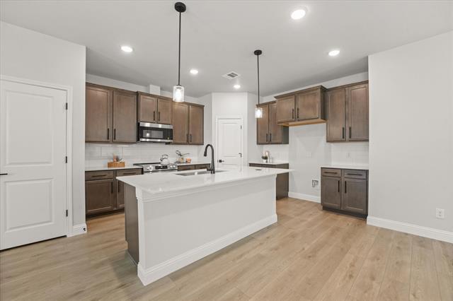 Building Photo - 3010 Patrick St