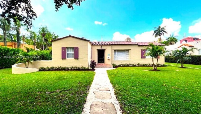 Building Photo - 628 Alcazar Ave