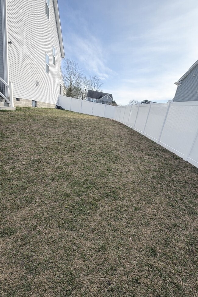 Building Photo - 211 Benthall Rd