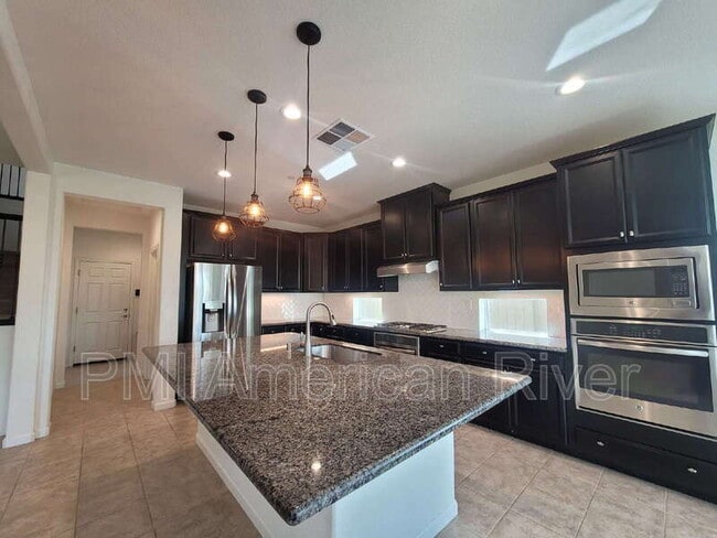 Building Photo - 708 Gentle Breeze Wy