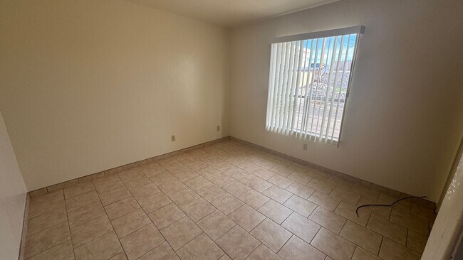 Foto del edificio - 2802 E Idaho Ave