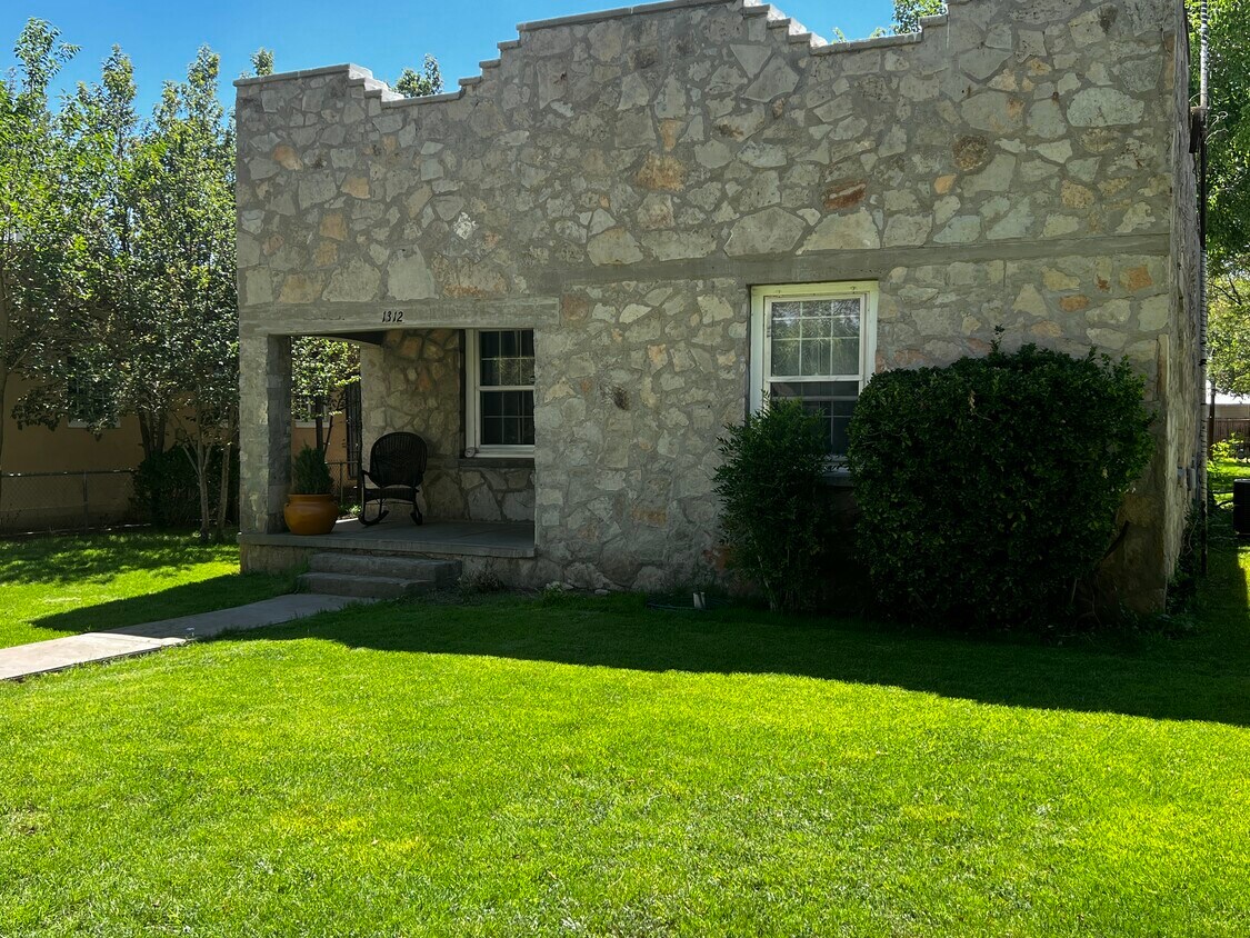 Primary Photo - 1312 N Kentucky Ave