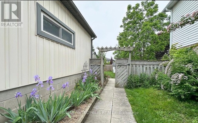 Building Photo - 2604 Prestonvale Rd