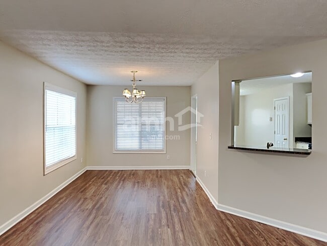 Foto del edificio - 805 Chatham Park Dr