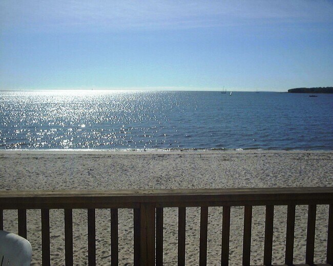 Foto del edificio - 783 E Broadway