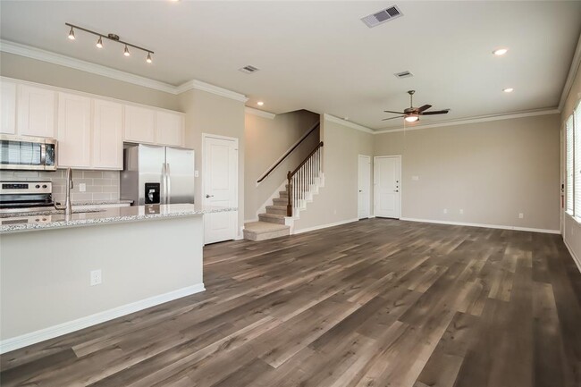 Building Photo - 9637 Stewart Springs Blvd