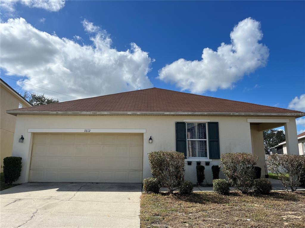 1612 Pine Ridge Dr Davenport, FL 33896 Alquileres en Davenport, FL