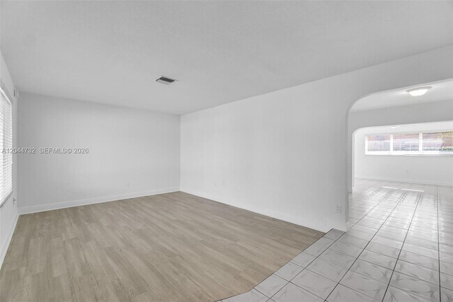 Building Photo - 7125 SW 93rd Ct