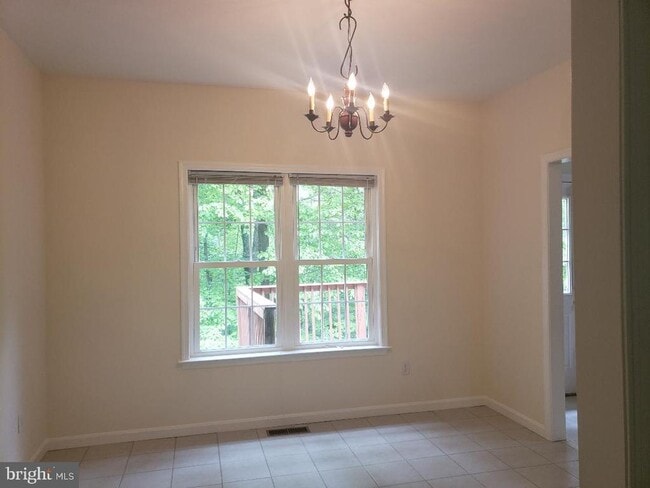 Foto del edificio - 25715 Southwell Ln