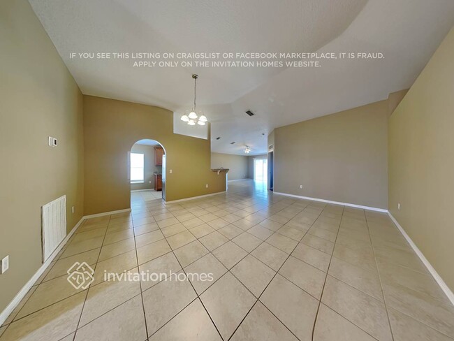 Foto del edificio - 308 Thomasdale Ave