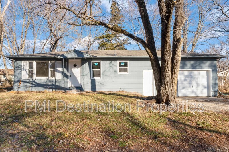 Primary Photo - 33900 W 84th St