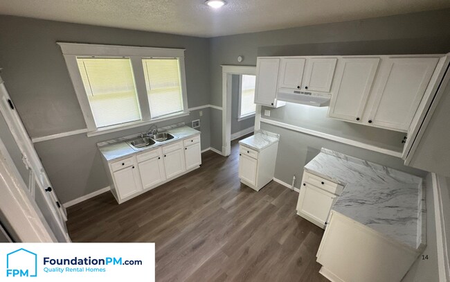 Foto del edificio - 775 N Willett St