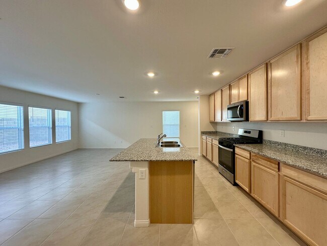 Foto del edificio - Enterprise & Blue Diamond