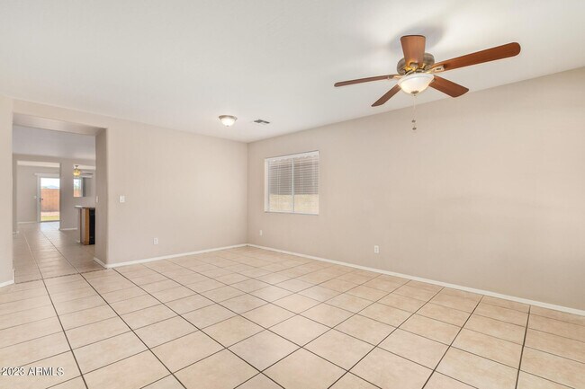 Foto del edificio - 10180 N 116th Ln