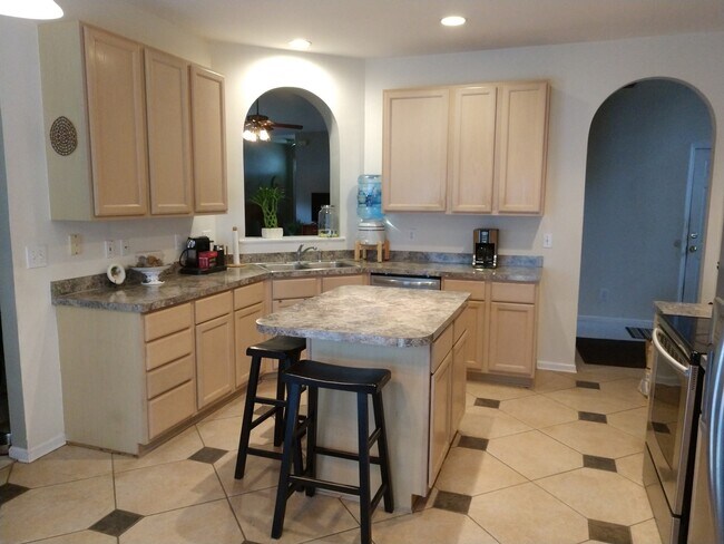 Building Photo - Single Family Home in Belle Hall!