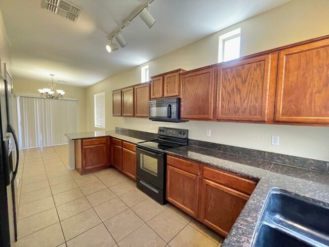 Building Photo - Terrific 3 Bedroom, 2.5 Bathroom home For ...